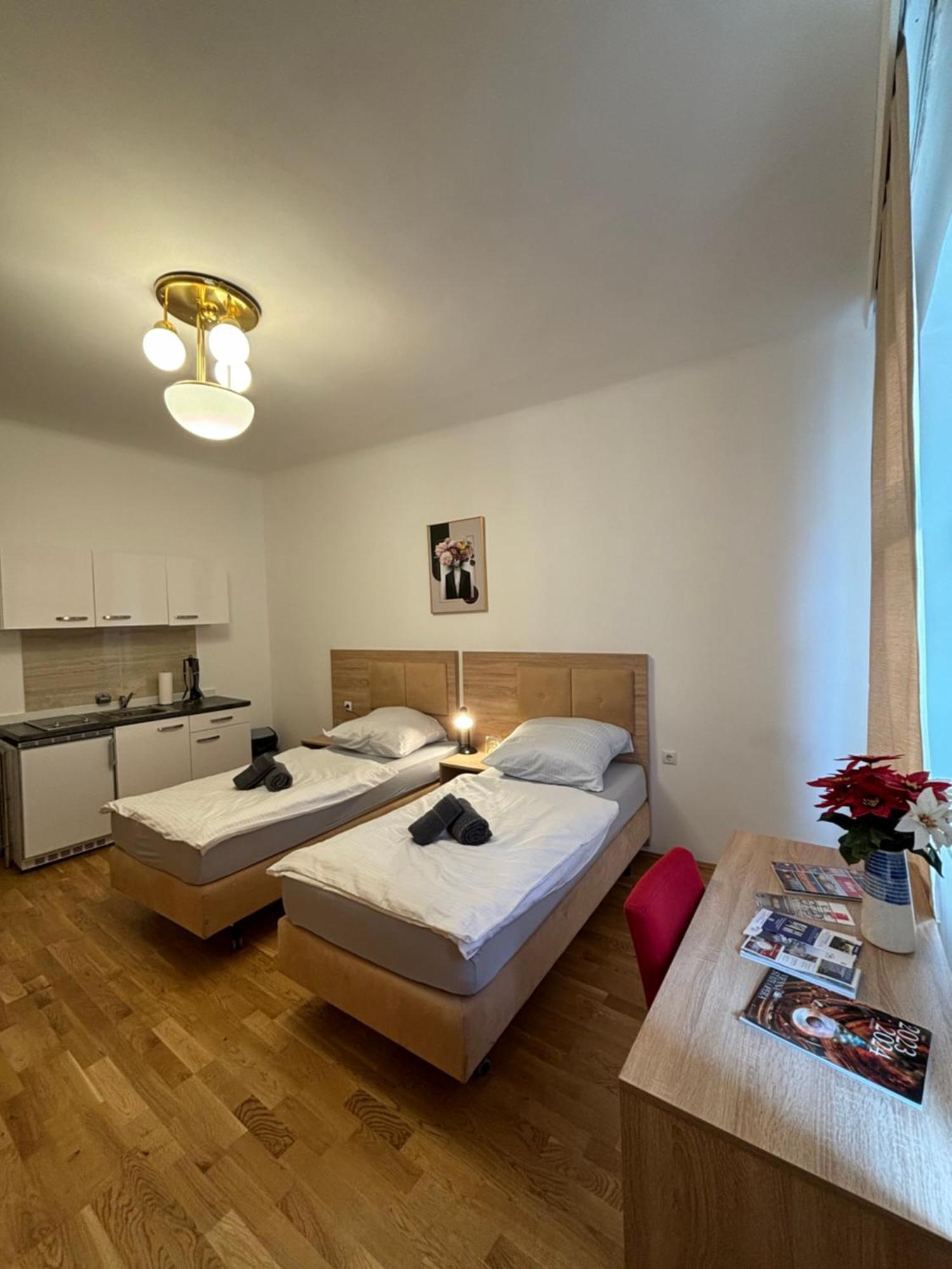 Default 1170 Hotel Vienna Exterior photo